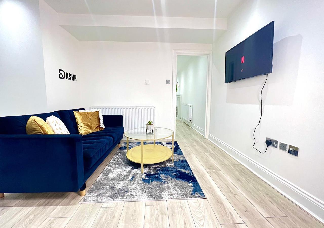 Charming 3-Bed Flat In Shepherds Bush - Sleeps 9 London Bagian luar foto